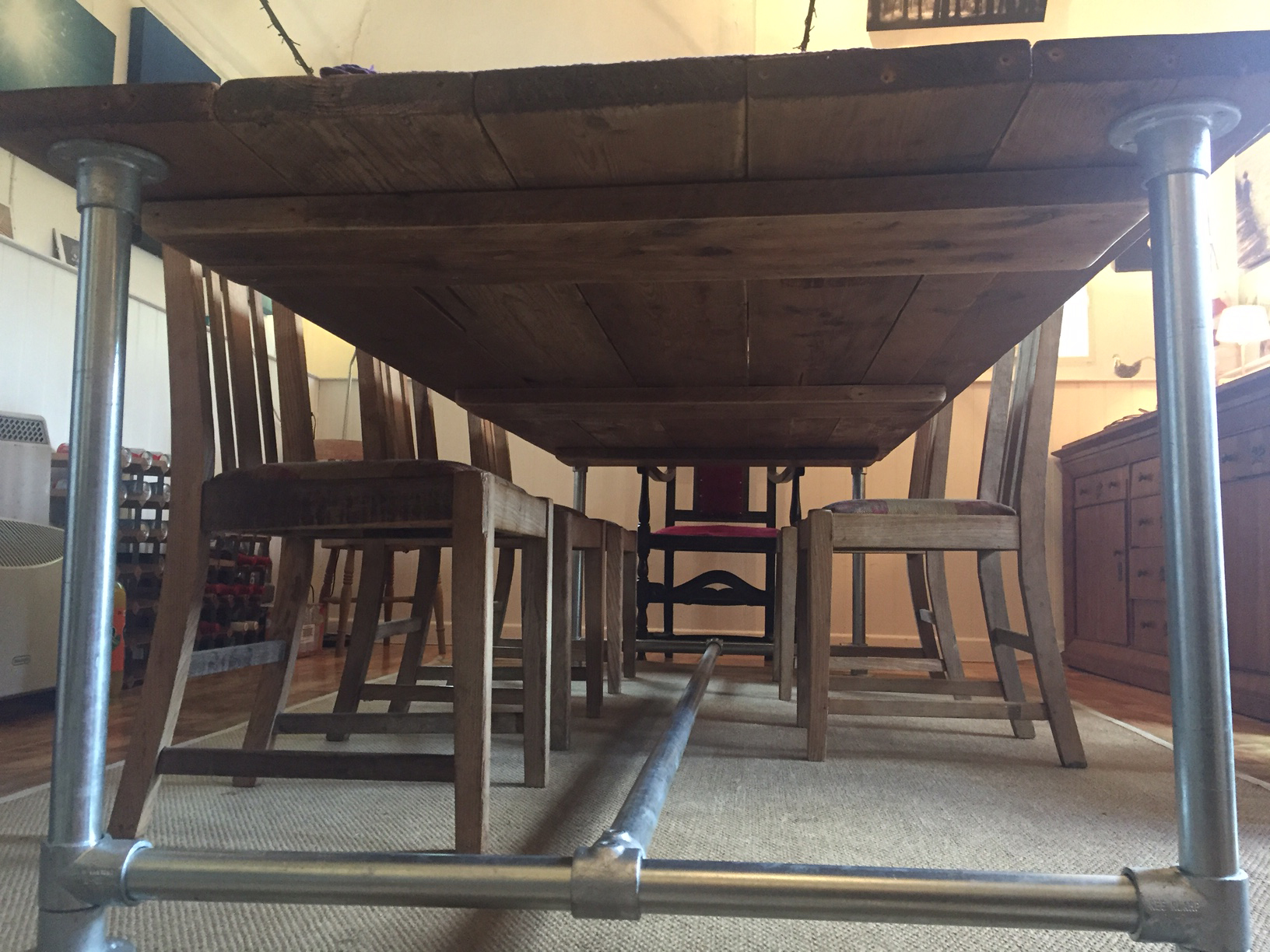 DIY再生木材餐桌