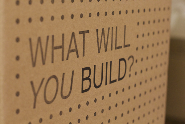 “What Will You Build?”投票箱