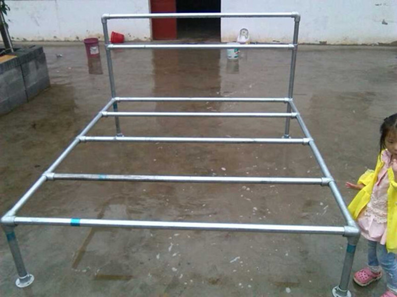 用新百建搭建的家具