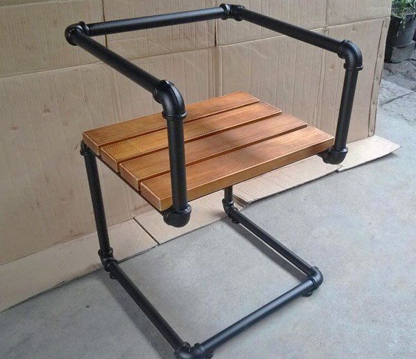 黑色的水管椅